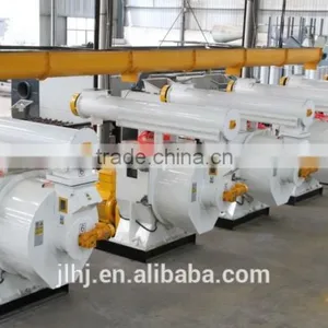 Engineers Available to Service Machinery Overseas After-sales Service Provide and New Type Chicken Manure Pellet Machine thumbnail-1