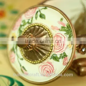 Relief Process Court Design Resin Wedding Favors and Gifts Trinket Box thumbnail-2