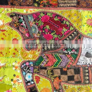 Indian Old Fabric Wall Decor With Horse Figure - Handworked Cotton Fabric Patchwork Wall Hanging Tapestry thumbnail-3