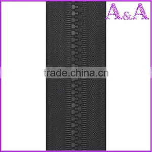 Wholesale Waterproof Plastic Long Chain Transparent Teeth Plastic Long Chain Large Plastic Long Chain thumbnail-3