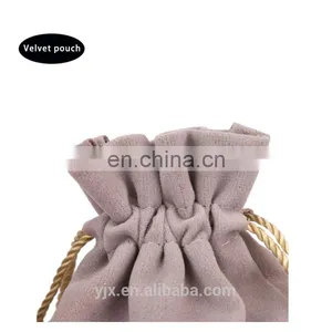 China Good Quality Round Bottom Velvet Gifts Pouch Suppliers thumbnail-3