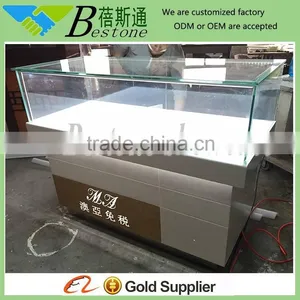 Used Commercial Exhibition Display Stand for Duty-free Shop thumbnail-1