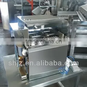 Fan Shaped Packing Machine for Cake/bread/cookies thumbnail-1