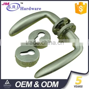 China Supplier Stainless Steel Lever Door Handle , Flat Door Handle thumbnail-4