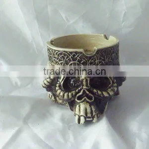 Decorative Polyresin Skull as Ashtray thumbnail-1