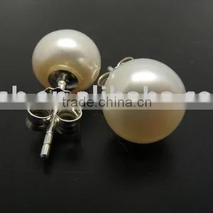 Charming Freshwater Pearl Earrings in 2009 Summer's Stunning thumbnail-1