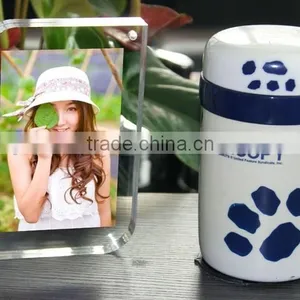 Wholesale Custom Handmade Round Shape Acrylic Photo Frame thumbnail-2