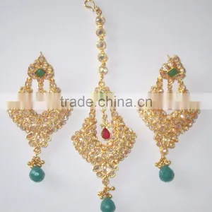 POLKI RED GREEN EARRING PAIR TIKA GOLD TONE Hair Accessory thumbnail-1