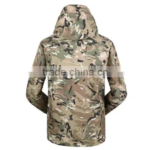 2017 Hot Selling Hooded Outdoor Softshell Jacket for Men thumbnail-2