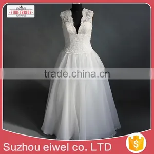 Applique Lace Deep V Neck Wedding Dress thumbnail-2