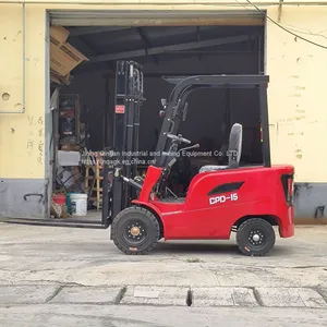 New Energy Driving 1.5 Ton Electric Forklift Truck Freight Hauler Lift Truck thumbnail-5
