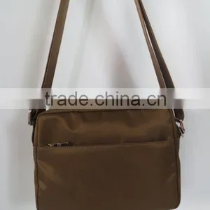 Good Quality Cheap Price Waterproof Nylon Material Shoulder Bag for Men thumbnail-2