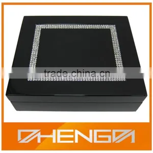 High Quality Factory Customized Made MDF Wooden Gift Box Black Glossy Finish thumbnail-4