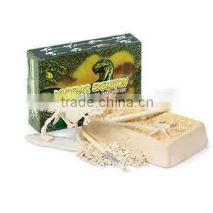 Dig and Discover Dinosaur Skeleton Kit, 8 Assorted thumbnail-2