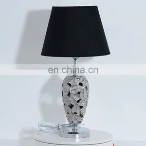 New Design of Flower Pattern Ceramic Table Lamp for Reading Room thumbnail-1