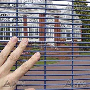 High Security Fence Anti-Climb Fence Chain Link Fence Supplier In China thumbnail-4