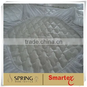 Hot Selling Cotton Fabric Quilted Waterproof Mattress Protector thumbnail-3
