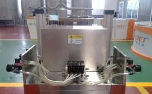 Automatic Carbonated Drink Filling Machine for PET Bottles and Aluminum Cans thumbnail-2