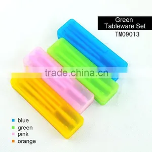 Environment Protection Food-Grade Plastic Travel Cutlery Set in Pouch thumbnail-2