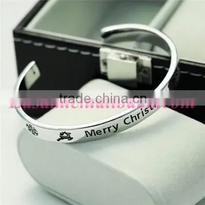 Zinc Alloy Main Material Christmas Jewelry Letter Christmas Element Cuff Bangle thumbnail-3