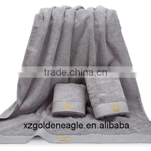 100% Cotton Bath Towel thumbnail-1
