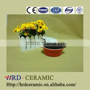 Good Quality Round Colored Ceramic Bakeware With Two Handles thumbnail-1
