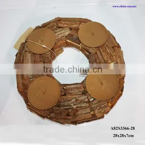 Wooden Candle Holder Wreath for Christmas thumbnail-1