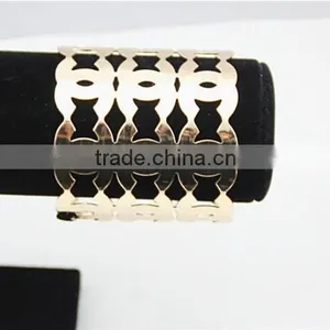 American Fashion Hollow Gold Bangles,wholesale Open Metal Bracelet Bangle for Costume thumbnail-5