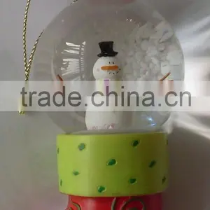 Magic Christmas Gift Snow Globe thumbnail-1