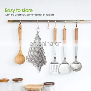 Stainless Steel Chainmail Scrubber With Silicone for Cast Iron Pan thumbnail-5