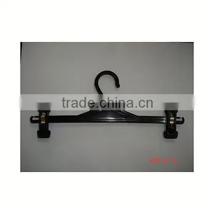 Cloth Skirt Hanger thumbnail-5
