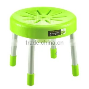 Round Folding Stool thumbnail-1