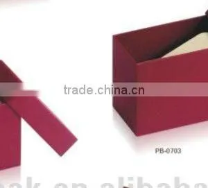 Red Wrapping Cardboard Jewelry Box thumbnail-2