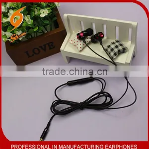 Hot Selling Wired Metallic High Qualtiy Stereo Earbuds With Mic for Music/phone Call thumbnail-4