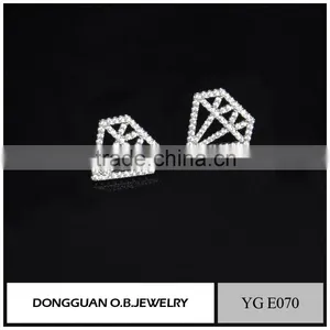 Fashion Design Cheap Wholesale Artificial Stone Jewelry Diamond Stud Earrings thumbnail-5