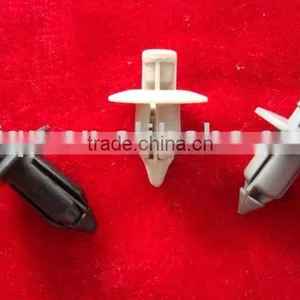 Plastic Clip for Cars thumbnail-1