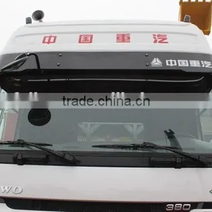 340hp 6x4 SINOTRUK HOWO LNG TRACTOR TRUCK thumbnail-5