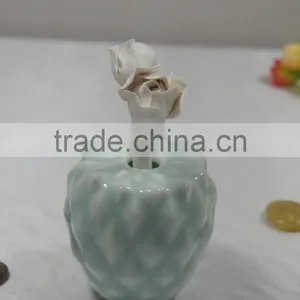 Handmade OEM Aroma Diffuser Bottle Aromatherapy Ceramic Flower Fragrance Diffuser thumbnail-5