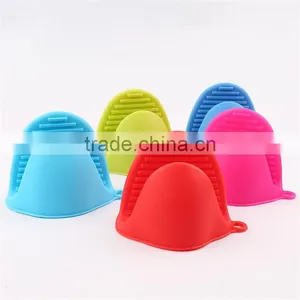 Wholesale 8.5*11cm Silicone Oven Mitts Cheap Good Quality Silicone Oven Mitts Gloves-for Cooking Baking BBQ thumbnail-5