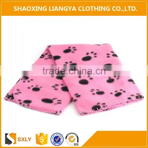 Wholesale Dropshipping Fleece Dog Blanket and Animal Bathrobe thumbnail-4