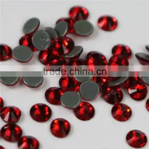 Top Quality Red Clour Hot Fix Flat Back Rhinestone for Wedding Dresses thumbnail-3