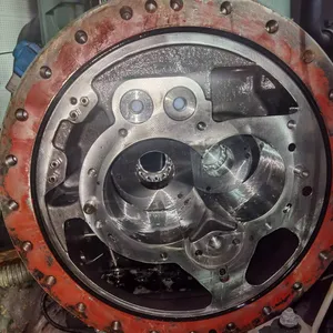 Maintenance for High Noise of Dunham-bush 1215nhf6x6k, Including Replacement of the Main Board of Futian Unit, Repair for Water Ingress in the Motor thumbnail-4