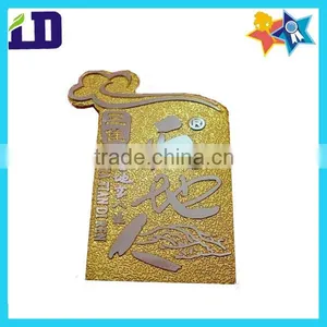 Metal Bottle Wine Label thumbnail-1