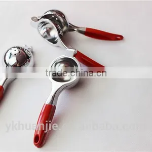 Lemon and Citure Juicer With Silicone Handle thumbnail-1