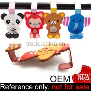 Factory Price Cute Pvc Custom Plastic Decorative Over the Door Hanger thumbnail-1