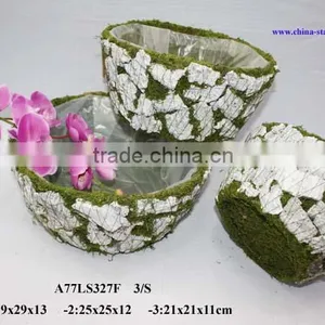Moss Covered Flower Pot thumbnail-1