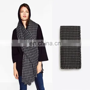 Ladies And American Street Fashion Classic Warm Lengthened Plaid Scarf thumbnail-1