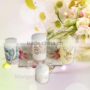 White Applique Pillar Candle thumbnail-1