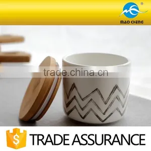 Customized Household Porcelain Candle Jars With Wooden Lid thumbnail-3