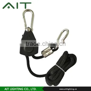 Top Selling 1/4" Rope Ratchet Plant Hangers thumbnail-3
